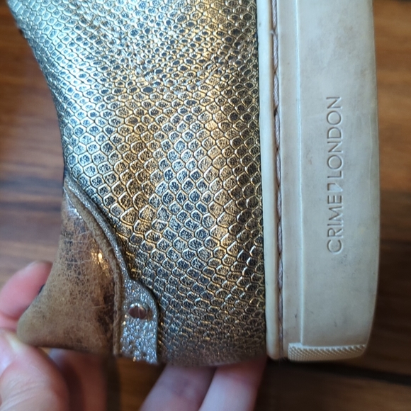 Crime London | distressed gold low top sneaker - Picture 13 of 15
